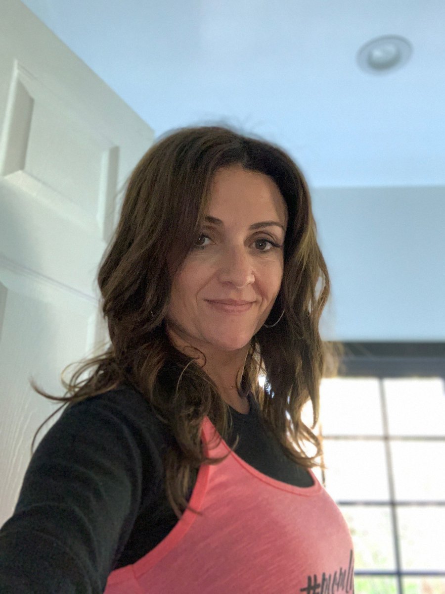 Jennipulos's tweet photo. Today, we wear orange to stand against bullying, and unite together for kindness, inclusion and acceptance. #UnityDay #bullyingpreventionmonth #buddynotbully #unityday2018 https://t.co/rV6KOEU8D3