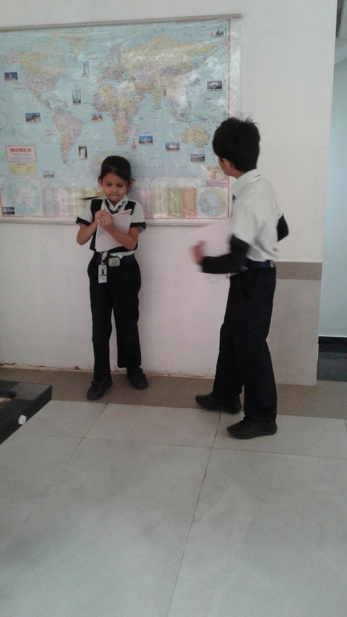 ReemaKarwal1's tweet photo. Grade 2 Exploring different shapes. #Selflearners #MathappyLearning #AmazingDay @sapna_sukul @pwskaushambi @Angelpr78255593 @mehak_vesra @PetalsOfficial @Anuja10054980 @TanujaS26326242 https://t.co/GaK4S1MJM0