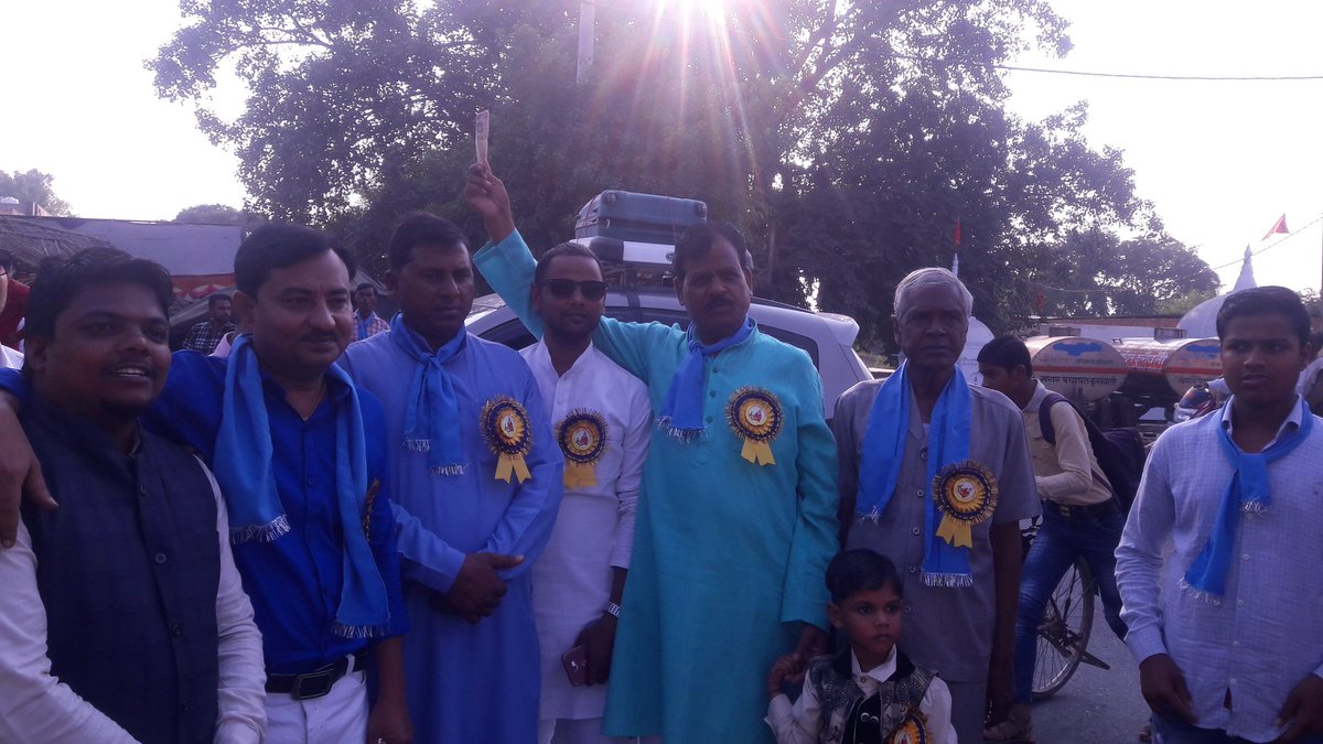 TheValmekiWorld's tweet photo. #ValmikiSamajKurawali द्वारा #वाल्मीकि_जयंती #वाल्मीकि_प्रकटोत्सव_दिवस पर #VishalValmikiShobhaYatra 
 #ValmikiJayanti #TheValmekiWorld 
#AmitPathour #ShivamPathour 
#JaiValmiki #JaiBhim 
- #TEAMShivamPathour https://t.co/JNx0DQzdOp