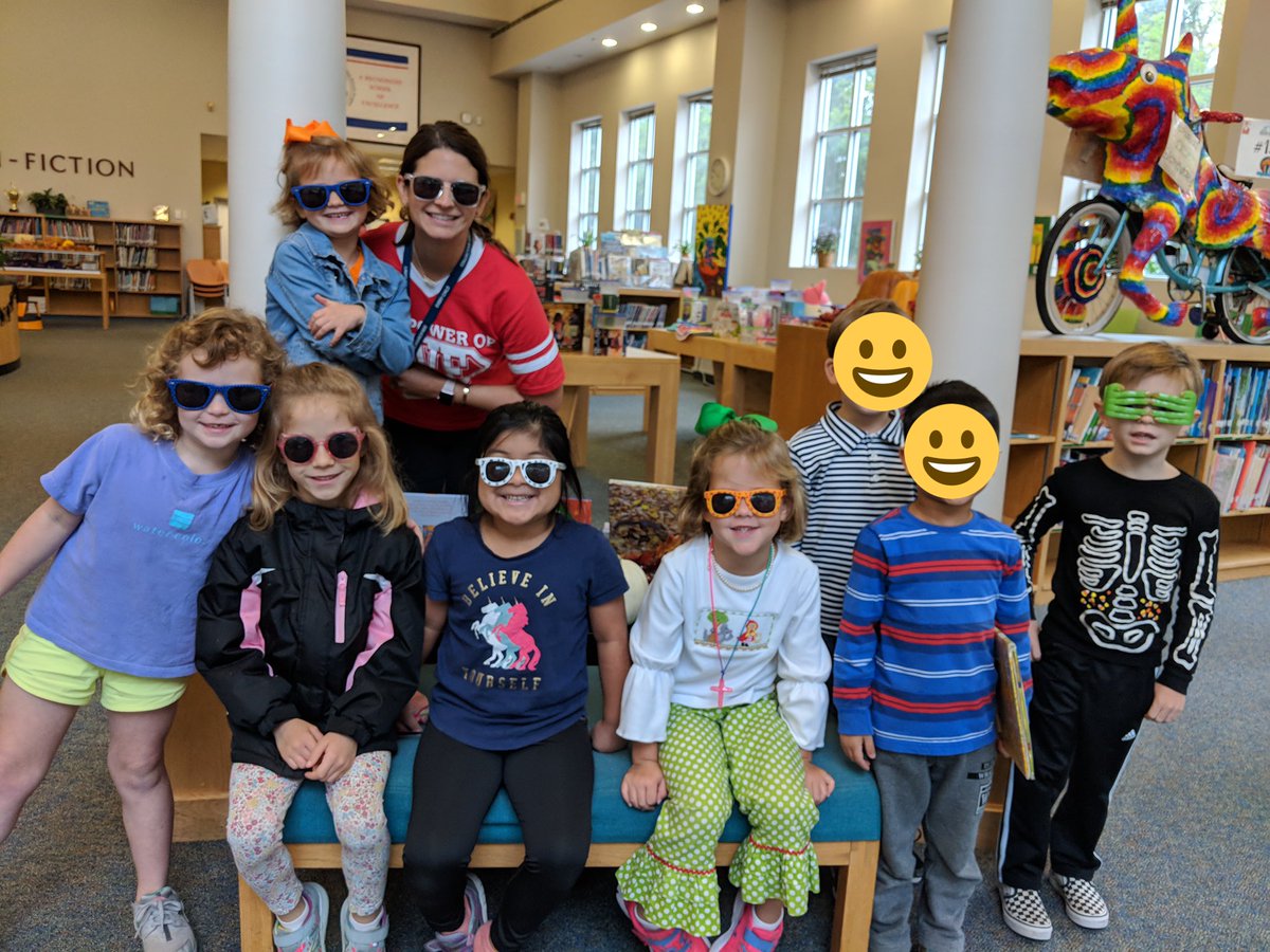 kinardmde's tweet photo. Our future is bright! 😎 #Kindergarten #redribbonweek @MDEsbisd @AVazaoMDE https://t.co/x79ifgtBiY