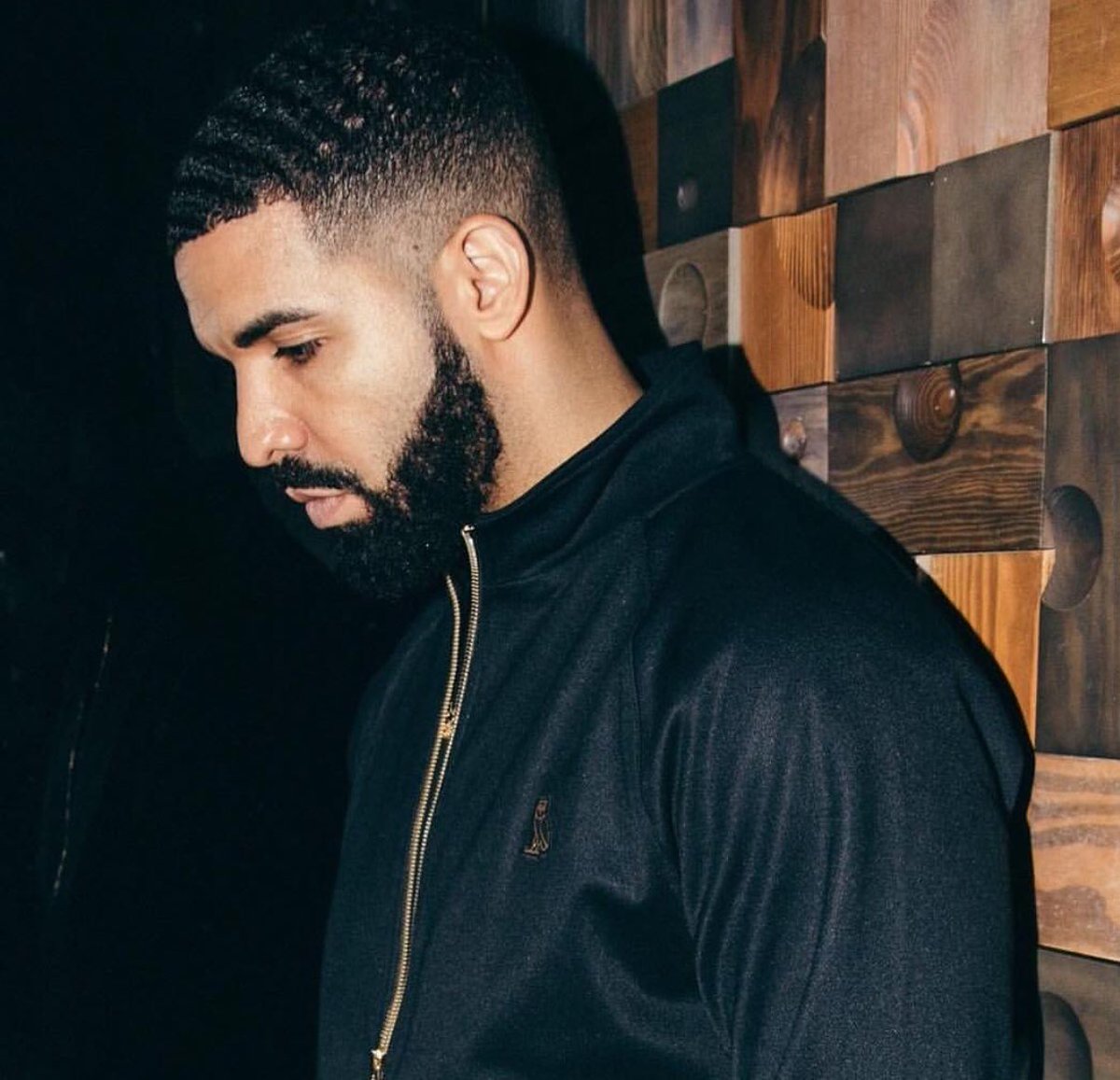 drakes_bae's tweet photo. more life&amp;more blessings to my favourite👑🌹❤️ https://t.co/HOvqq1svH4