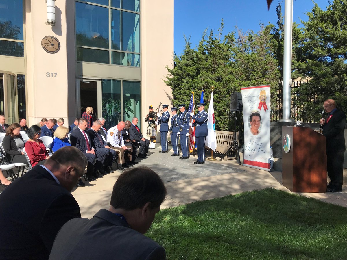 DEASTLOUISDiv's tweet photo. @DEASTLOUISDiv In celebration of Enrique "Kiki" Camarena's legacy, DEA St. Louis Special Agent in Charge William Callahan hosts St. Louis community leaders in a flag raising ceremony in support of #redribonweek. @ncada #talkaboutit #takethepledge #prevention @uscg https://t.co/ImIvb3lGYA
