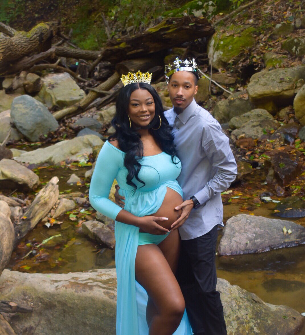 _SugarCookies_'s tweet image. Look at who is about to be a mommy 💙