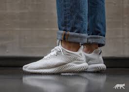 alphabounce cloud white