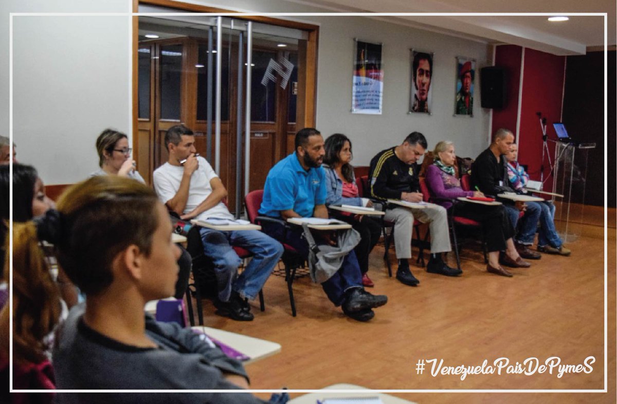 FONPYME_VE's tweet photo. #24Oct | Ciclo de Formación de Fonpyme, se dictó a emprendedores del circuito 4 de la Gran Caracas, la Vega, el Paraíso y el San Juan, donde se les dio a conocer las características de la ''Actitud Emprendedora'' #PresupuestoParaElPueblo #VenezuelaPaisDePymeS https://t.co/7yX0Vg6uh6