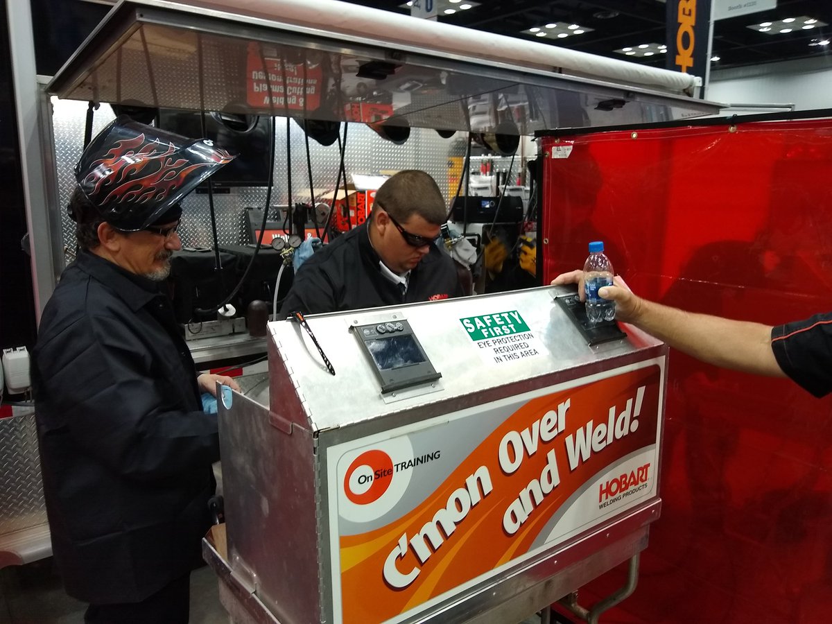 forbush_ffa's tweet photo. A Forbush FFA member doing some welding at FFA National Convention https://t.co/Np7LuT2Clr
