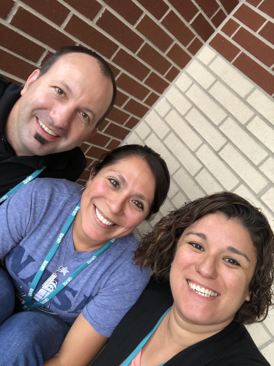 CSaenZ1506's tweet photo. Thank you @TCCA12  #Evolve volunteers, presenters @RodneyRGarcia @ms_ctran @MsByrds_3rdGr Emily Cook from Troxell @MrLibrerosClass @ZambranosClass  speakers, DLS’s to name a few @GadgetSGarcia @3dotjuan @AcitoTanig and to all my ex and new co-workers has an awesome day! https://t.co/H6sj6wL76q