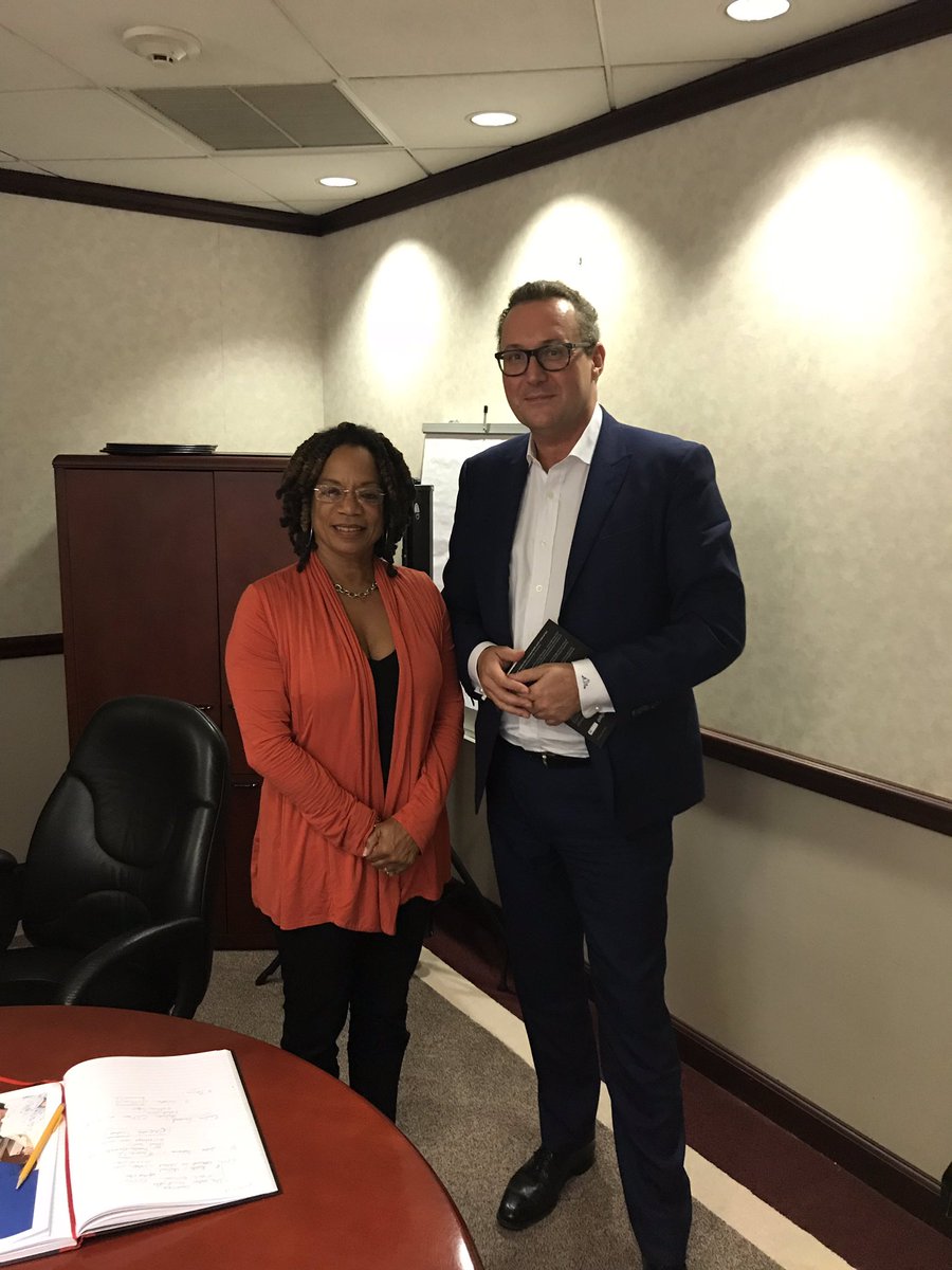 markbritnell's tweet photo. Pleasure to meet Health Minister of #Bermuda Kim Wilson and Permanent Secretary Dr Jennifer Attride-Stirling @BdaGovernment to discuss the move to extend access, improve quality and drive productivity across the health system as part of the new #BermudaFirst strategy. https://t.co/NBmywThfEq