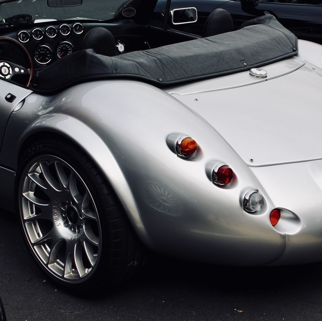 Wiesmann rear and rims. #wiesmann #roadster #wiesmannroadster #bmw #mengine #klassikstadt #carsofinstagram #cardandcoffee #interior #rims #taillights