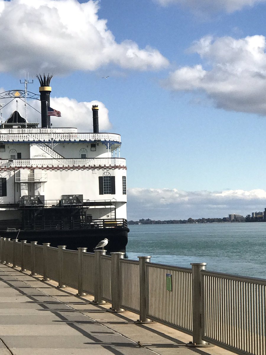 beschlise's tweet image. WIDA 2018 Conference!! Excellent learning so far &amp;amp; great views! We are having fun on our break. #WeAreGCCS #WIDA2018