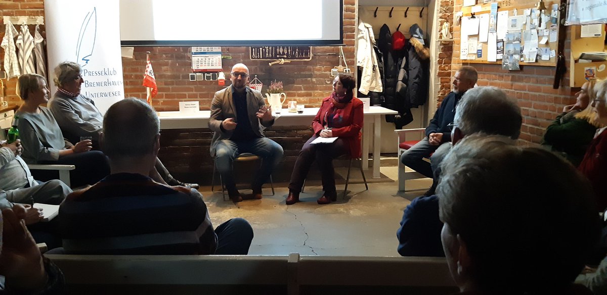 Dörthe Behrmann im Gespräch mit Reise-Journalist Helmut Stapel für unsere Veranstaltungsreihe #Erzähldochmal <a href="/PresseklubBHV/">Presseklub Bremerhaven-Unterweser e.V.</a>. Thema: #Journalismus und #PR gestern, heute und morgen...
