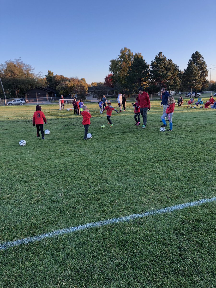 _hrce's tweet photo. A fun recap of our fall sports season! Thank you all who participated, volunteered and made this season a success! https://t.co/Ye35LtK5L1