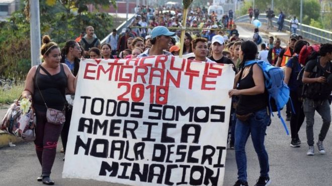 Revista_DDHH's tweet photo. El aumento en la migración con intención de llegar a Estados Unidos así como la criminalidad en la frontera sur, ha ocasionado una mayor vulnerabilidad hacia las personas migrantes,  es urgente planificar políticas públicas que tomen en cuenta estos procesos #CaravanaMigrante https://t.co/A0ypNEUuoU