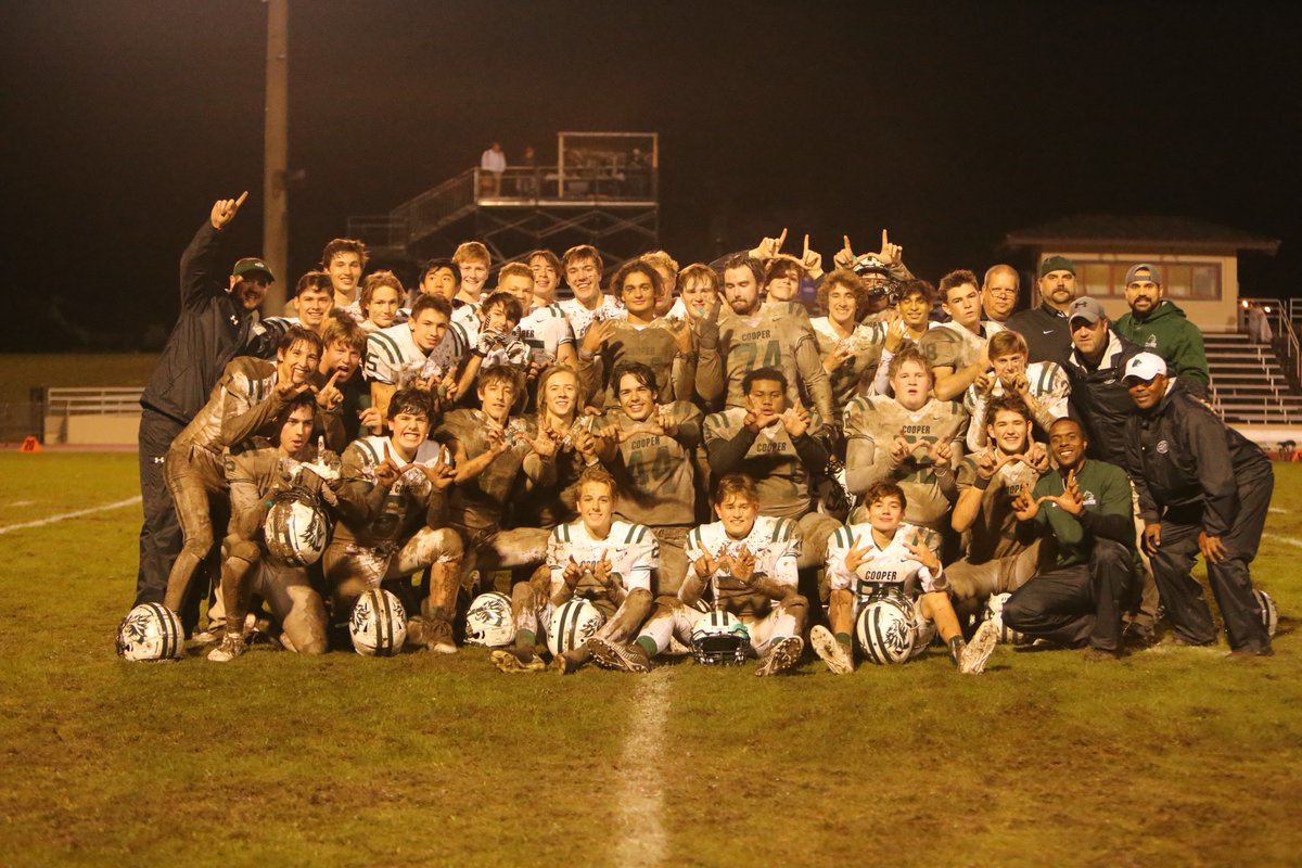 JCS_Athletics's tweet photo. After their victory Friday night, Houston Media has moved @JCS_Football to #2 for private schools! #WallpaperWednesday @LSCSN @JCSAlumniAssoc @VYPEPrivates @MMussalli @HoustonChronHS @ChimentiMason @akr36he @JCS_Cheer #GoDragons @WOLsports @HelloWoodlands @ConroeSports https://t.co/CbGcQuujry