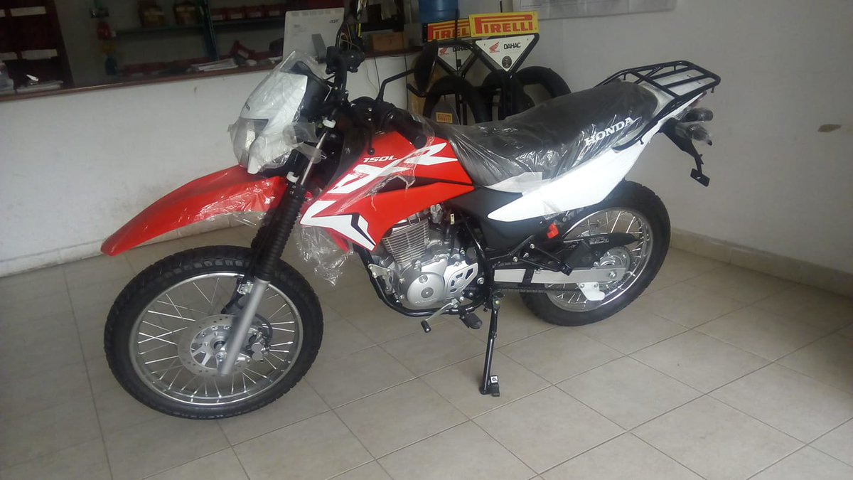 HPetatlan's tweet photo. Visítanos Tenemos para ti una
#Superofertahonda,#porquélomereces, en la compra de una #XR150 2018 tienes un #Descuento en #Refacciones,#Llantas y #mantenimiento Durante la vida de tu #Moto, #GarantiayRespaldohonda #CampañaNavideña https://t.co/1iLibRmYh9