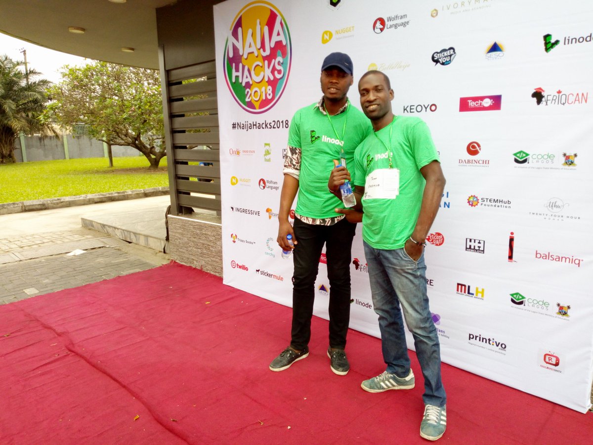 okoropaul's tweet photo. Posing for the paparazzis cameras at the red carpet with ma main man @olisaemek_a at #NaijaHacks2018
#TeamFudHub
#WarriToTheWorld
#WafficonValley https://t.co/rx5IILPJKd