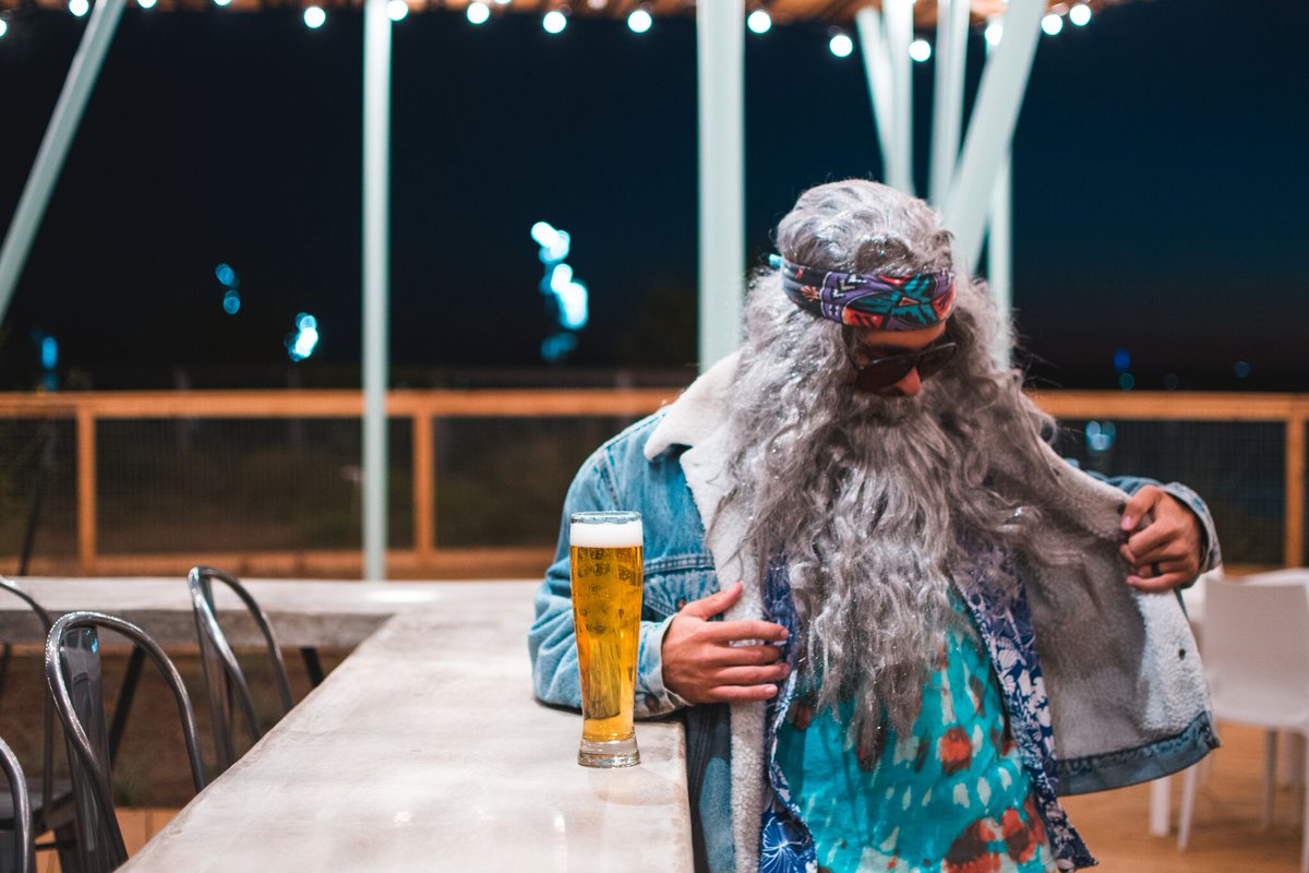 THREE days to Halloweekend. 12pm-5pm Sat. 10.27. $5 Pumpkin decorating, free trick-or-treating, 2-for-1 Bay Waves at 4pm. Kid &amp; dog-friendly. Tix here: bit.ly/2CTlo5X