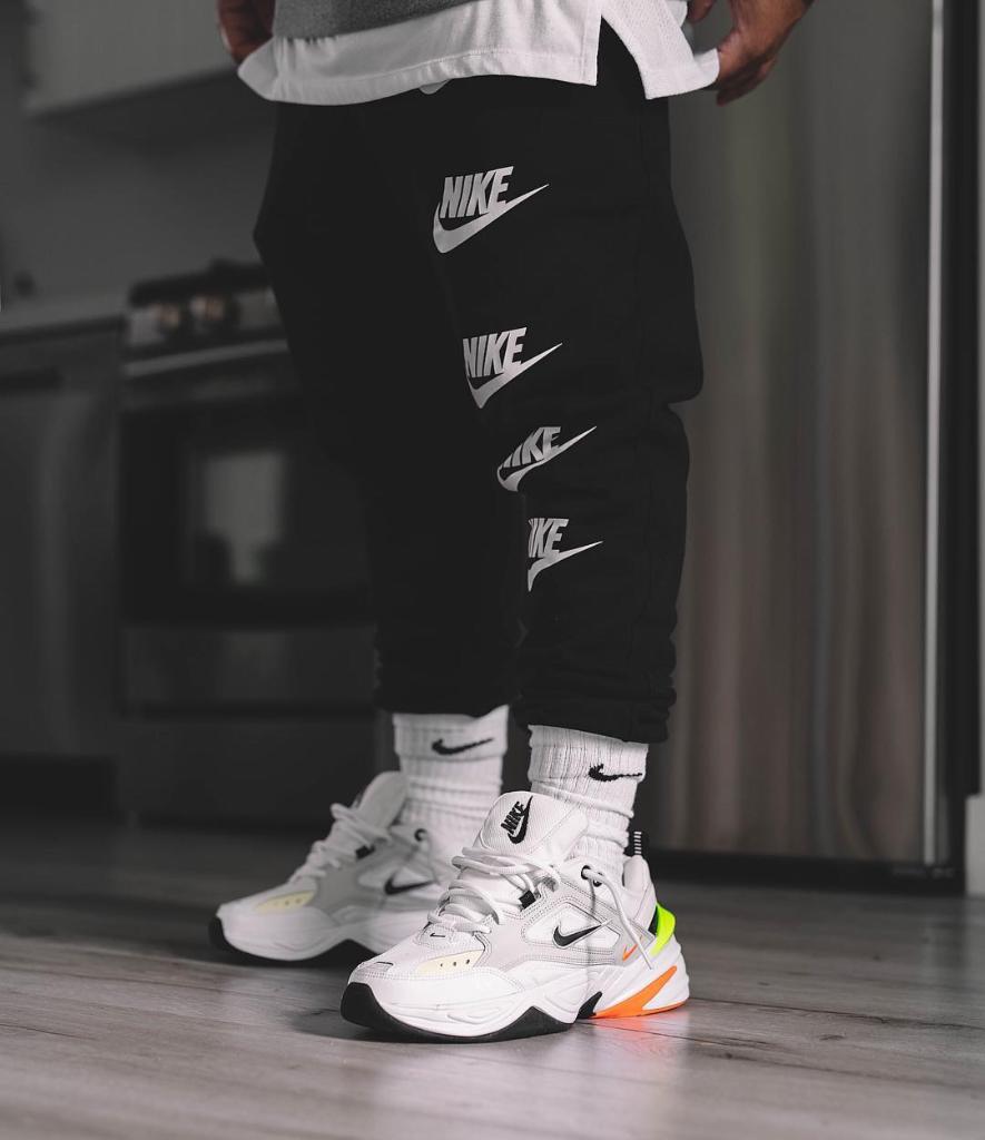 embudo construir Adicto Foot Locker on Twitter: "Our guy @raypolancojr in the new #Nike M2K Tekno!  Available Now In Select Stores! https://t.co/JHT6ez3Eko" / Twitter