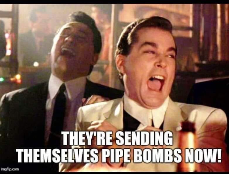 Ldaught2's tweet image. This whole mess reeks of desperation 🙄🙄🙄#juststop
#VoteDemocratsOUTNOW 
#BombGate #FalseFlag #FakeMailBomb #FakeNews