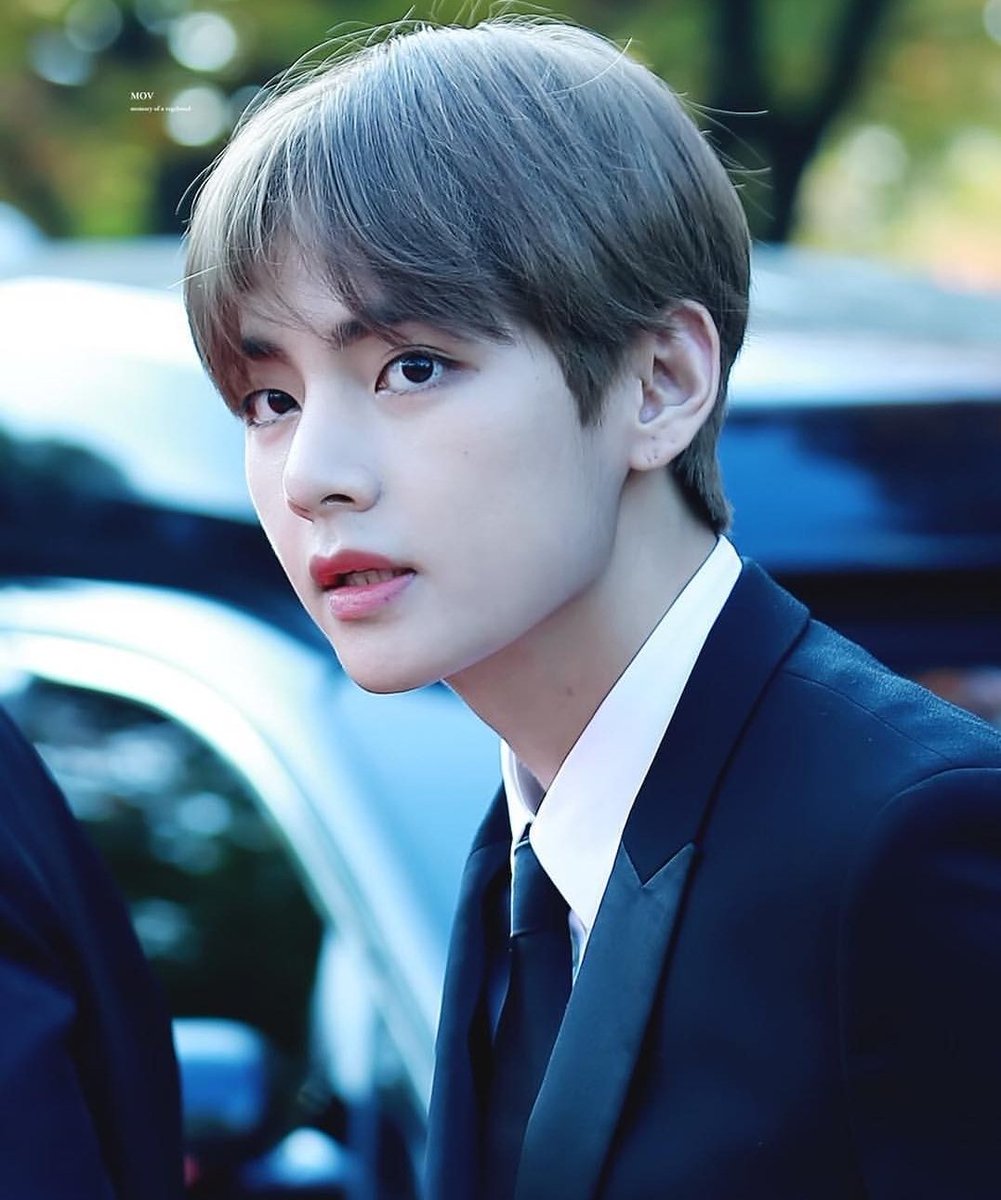 Vodomish's tweet photo. Само божество ♥️😭
#BTS #BTSCulturalMeritMedal #WasteItOnMe #ARMY https://t.co/0qmDh4psbr