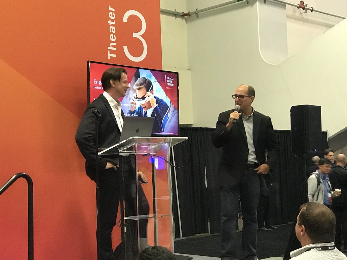 SusanBurrisLive's tweet photo. .@OracleCX kicking off Day 3 with @jwartgow and a great presentation!! #oow18 #salesvsservice #peace #engagementcloud https://t.co/6uVCkzuiVj