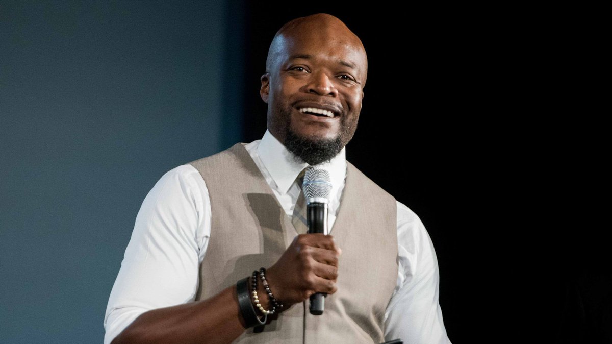 Inman's tweet photo. WATCH: Courting Athletes and Celebrities as Clients with @KofiSellingLA.

https://t.co/Vv79iead3c https://t.co/NcJVp55EMW
