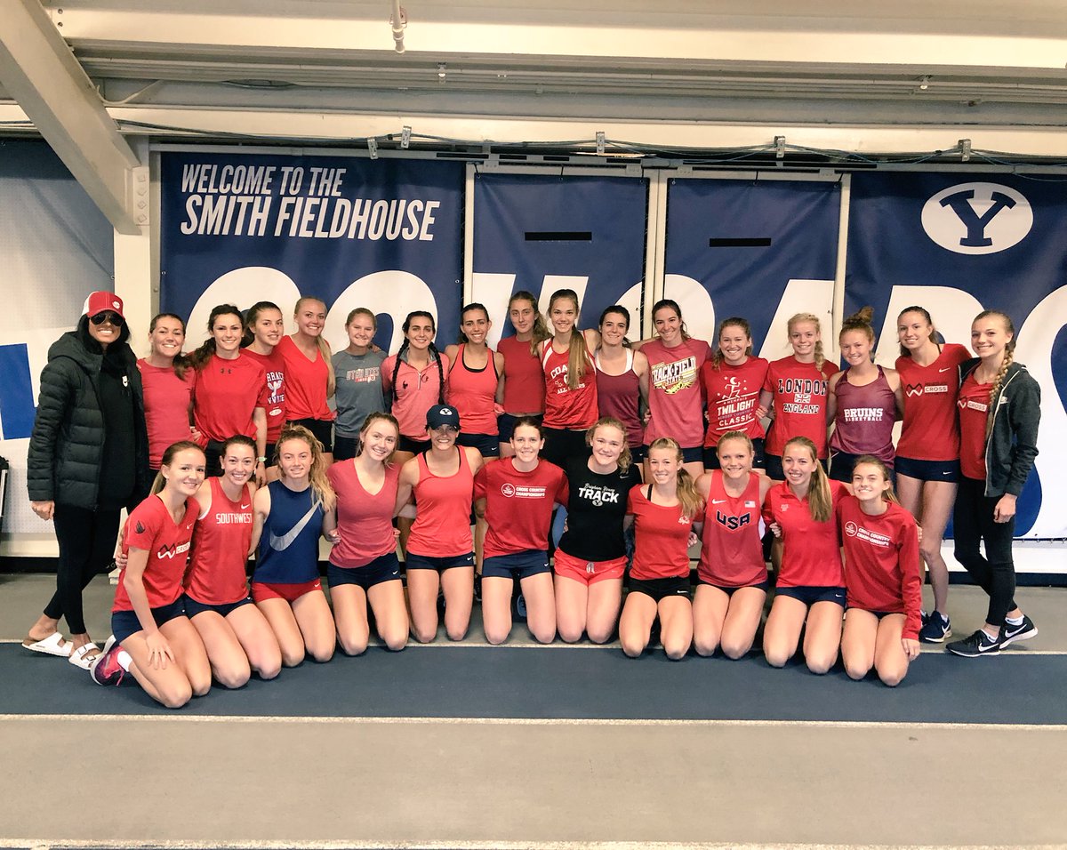 ddosanjhtaylor's tweet photo. Showing Love for our @Utah_trackfield family today. ❤️💙 https://t.co/JSw8E2Niur