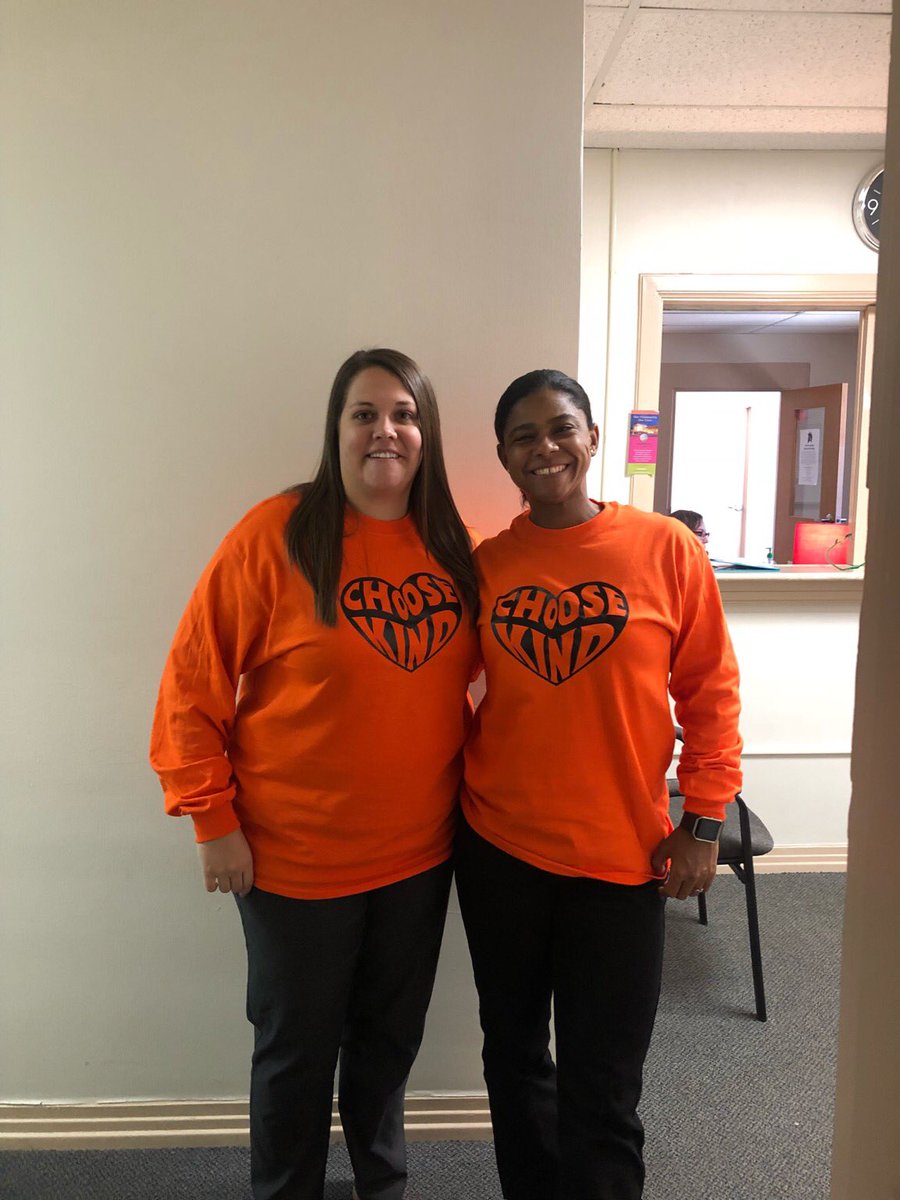 EMPOWERmentAca2's tweet photo. Unity Day here at Empowerment! We are decked out in orange to show our support of bullying prevention! #UnityDay2018 #ReinvestLCS #Warriors https://t.co/KArkdtMwDh