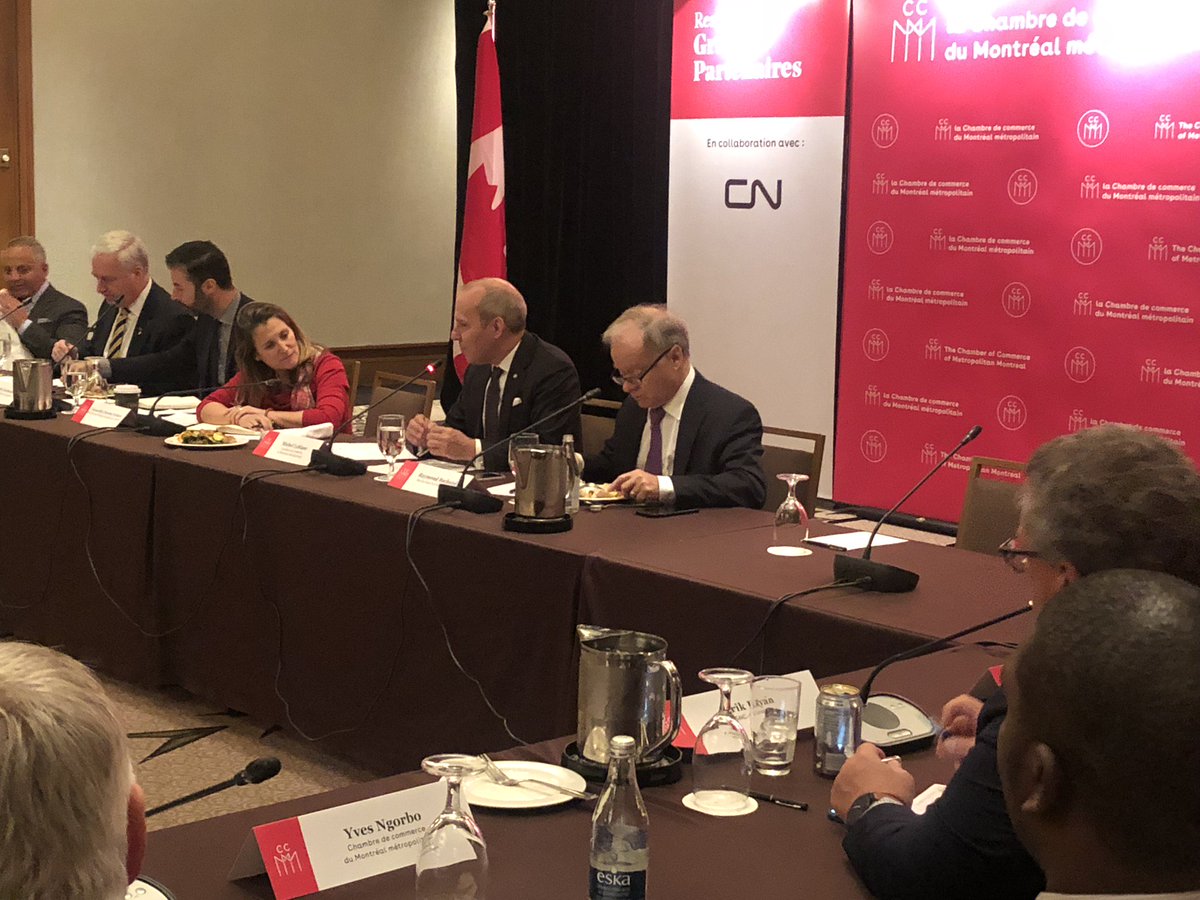 cafreeland's tweet image. Le commerce et l’innovation sont au centre de l’économie et du futur du #Québec. Merci à la Chambre de commerce du Montréal métropolitain pour les conversations d’aujourd’hui sur la manière dont nous pouvons tirer profit de ce nouvel accord Nord-Américain. #AEUMC