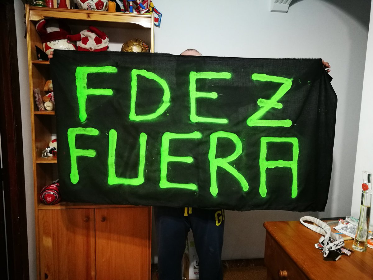 Ferrero11Dorsal's tweet photo. #FernandezVeteYa #SiempreContraTi #SportingSi #FernandezNo https://t.co/bcmgb7F5xz