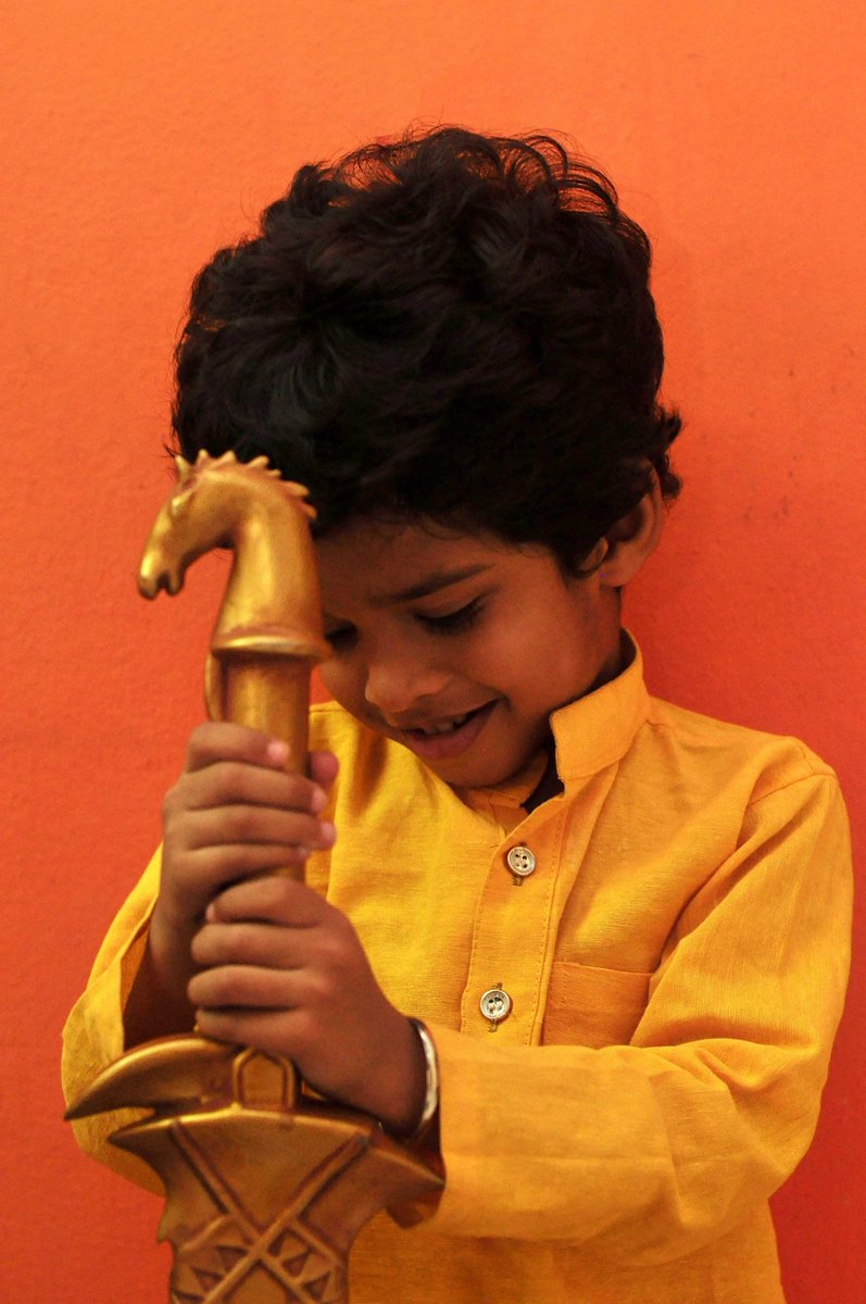 SaiSaripalli1's tweet photo. Hello All, I made "Bahubali Sword" with wood, PVC, M-Seal,hope you like it,
This is my 3rd craft from Bahubali movie
@ssrajamouli
@RanaDaggubati
@arkamediaworks
@Shobu_
@ActorPRABHA
@AnushkaSharma
@Sibi_Sathyaraj
@BaahubaliMovie
@Bahubali_2
@mmkeeravaani
HBD Prabhas garu https://t.co/s1iWkdSLpf
