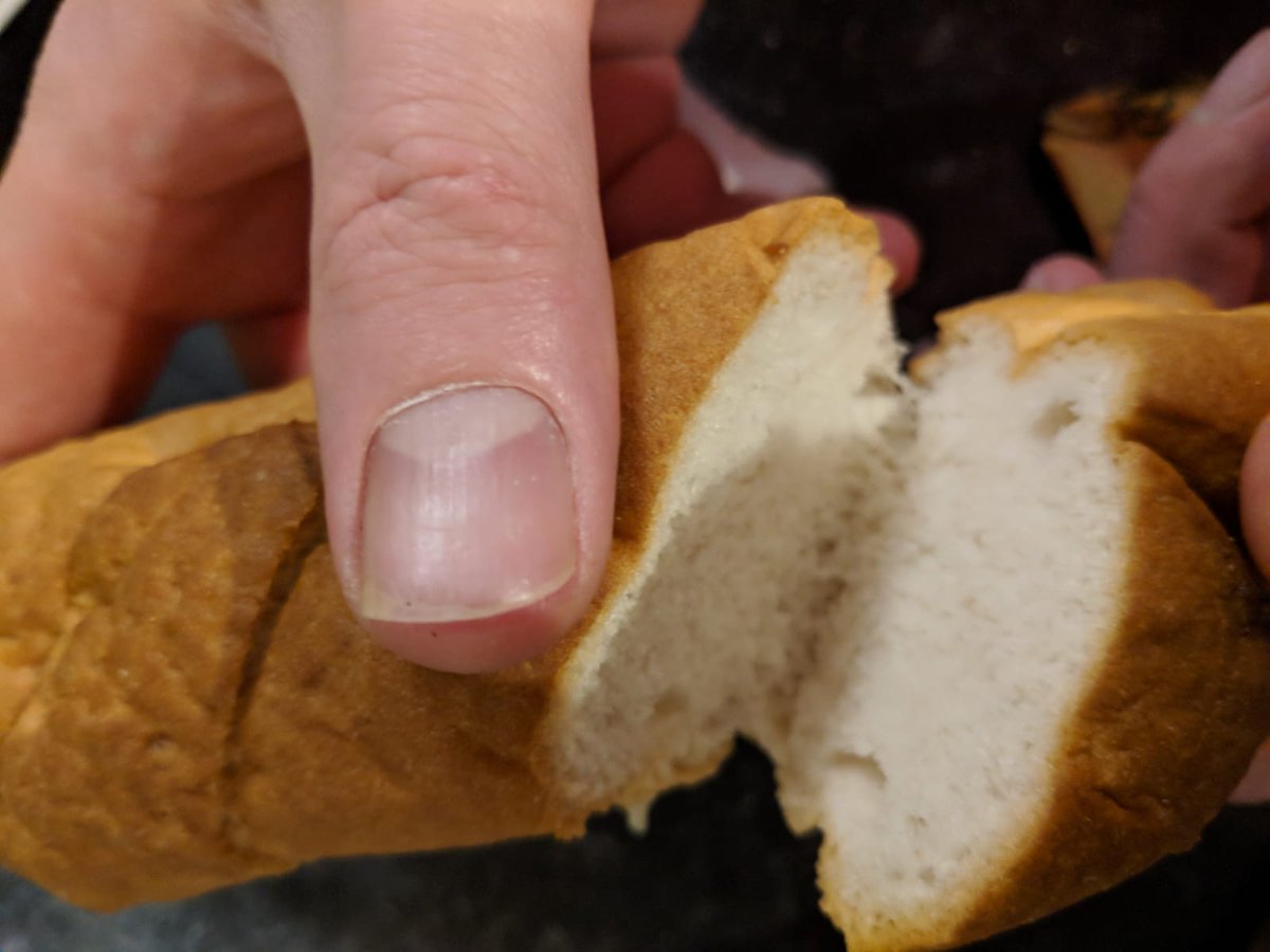 SimonClifford1's tweet photo. My wife was really looking forward to her gluten free garlic bread by @Wholecreations, thinking they should maybe rebrand to @partcreations! https://t.co/zPmj9lySPh