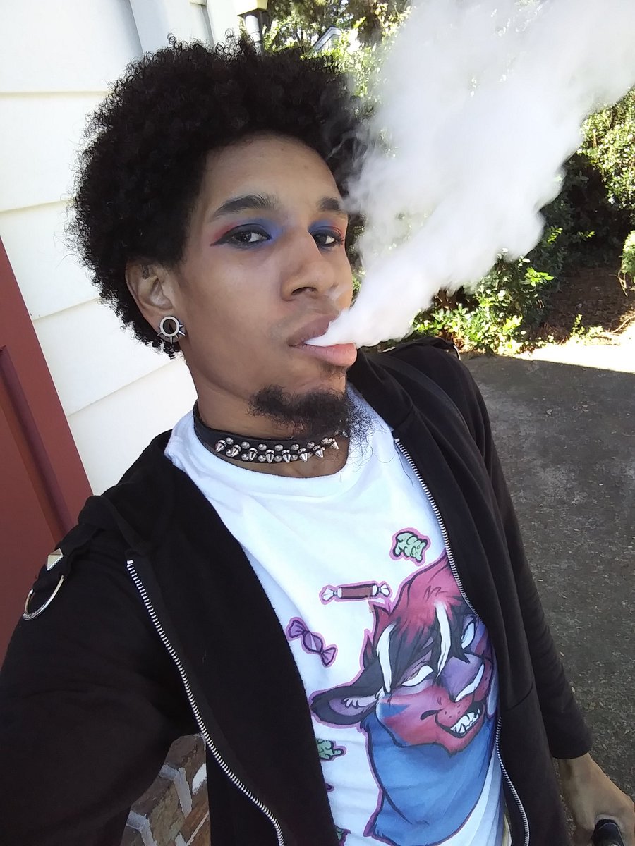 BerryUnusual's tweet photo. I'm feeling myself today XD did make up inspired by my fursonas Berry Pie both @DiaTheStrange and I are rocking @Vincent_Vontrap  originals courtesy of @pomgons. I really am debating modeling. https://t.co/c4oKyVfOA4