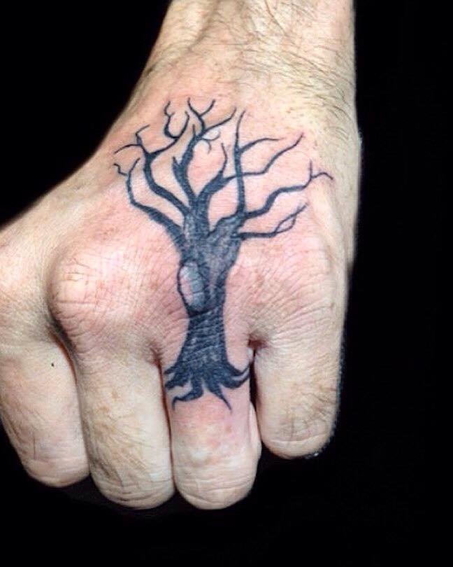 Scary Hourglass With Tree Tattoo On half Sleeve
