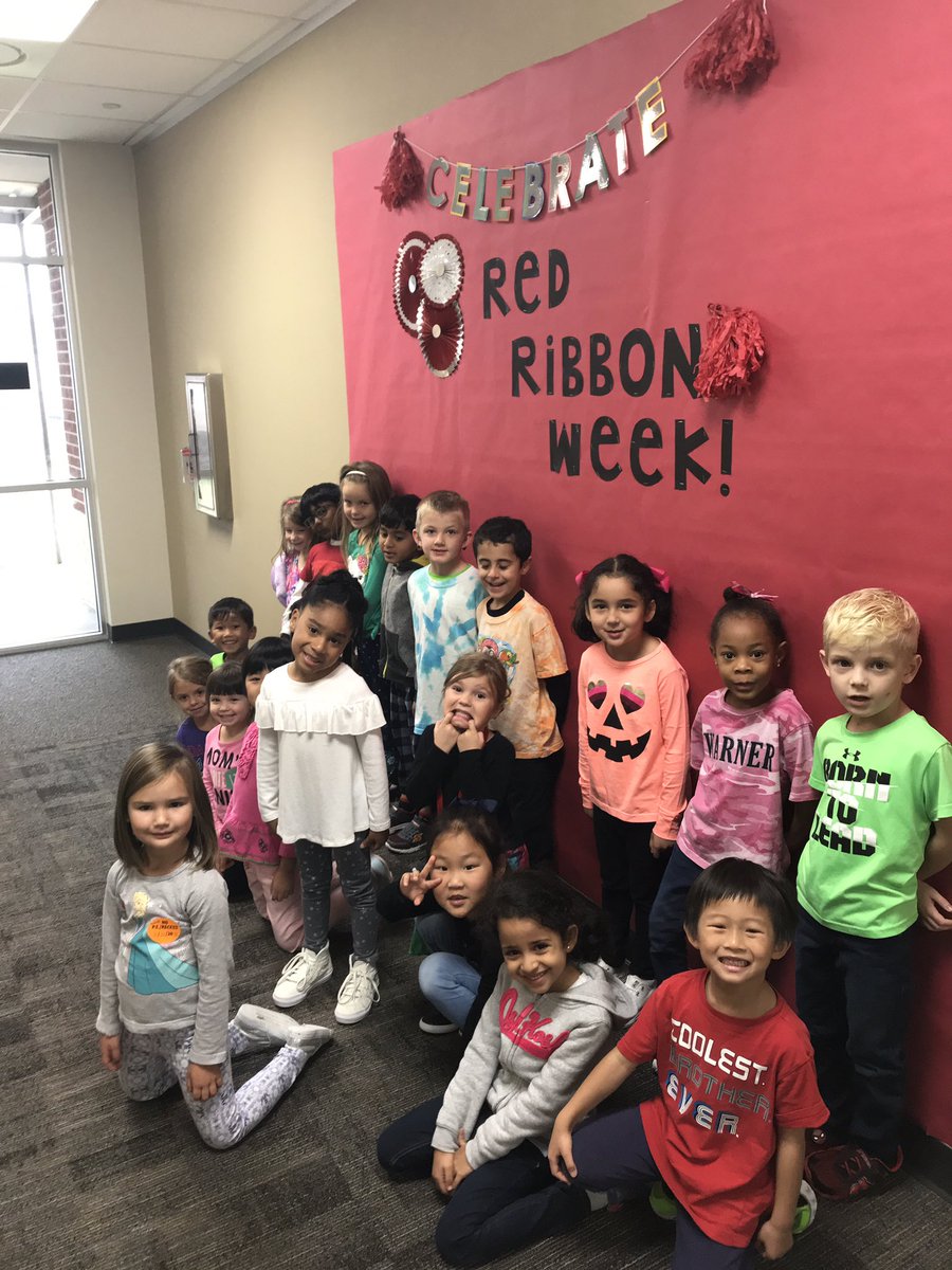 Had a blast on our Red Ribbon Week scavenger hunt.  <a href="/WarnerCFISD/">Warner Elementary</a>