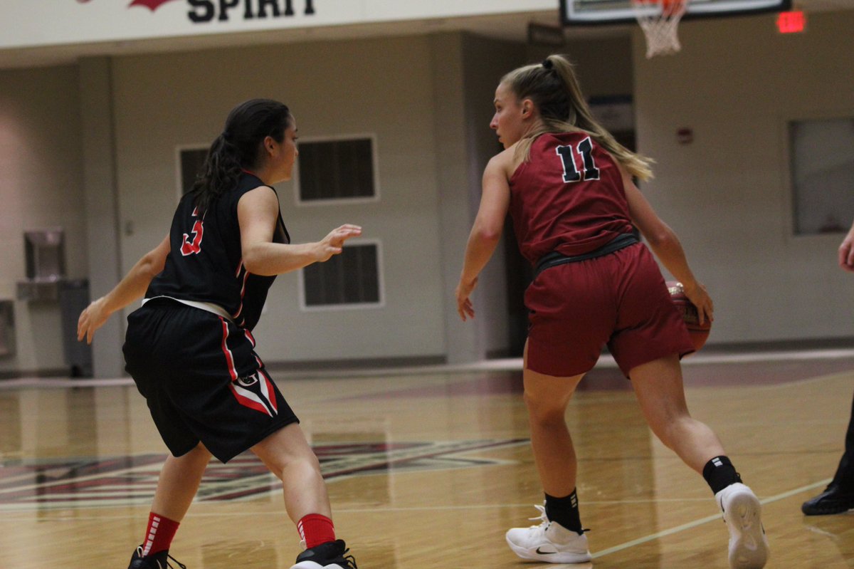 IUSBTitans's tweet photo. | Halftime |
@IUSBWBB continues their lead against @GraceLancers 45-34. #iusbwbb #titansbasketball https://t.co/kgESwnpMHb