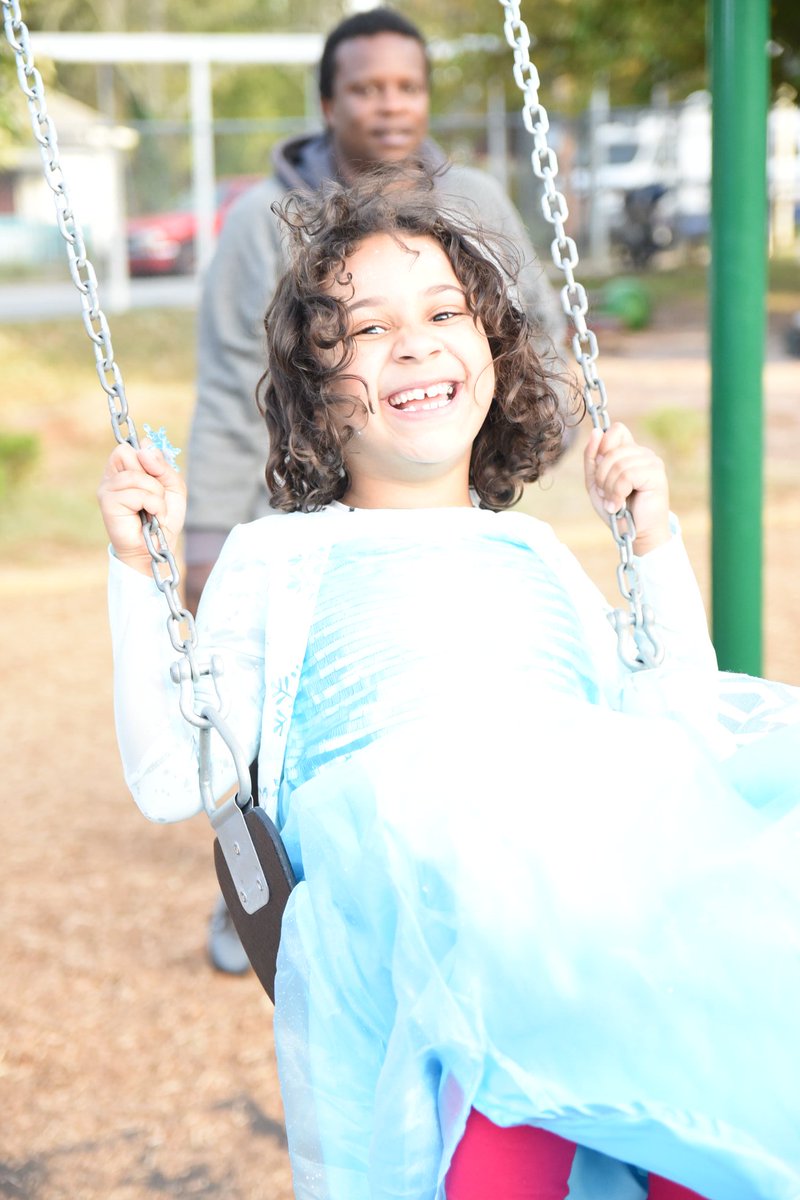 AVLCitySchools's tweet image. Looking for more 📸  from @AVLPrimary's Tree Festival? We've got you covered! Featuring an 🍎 press, pin the 🍎 on the tree, an 🍎 taste test, costumes galore and even pizza, it was certainly a fun-filled evening of fellowship for our Primary School families! #TheACSWay