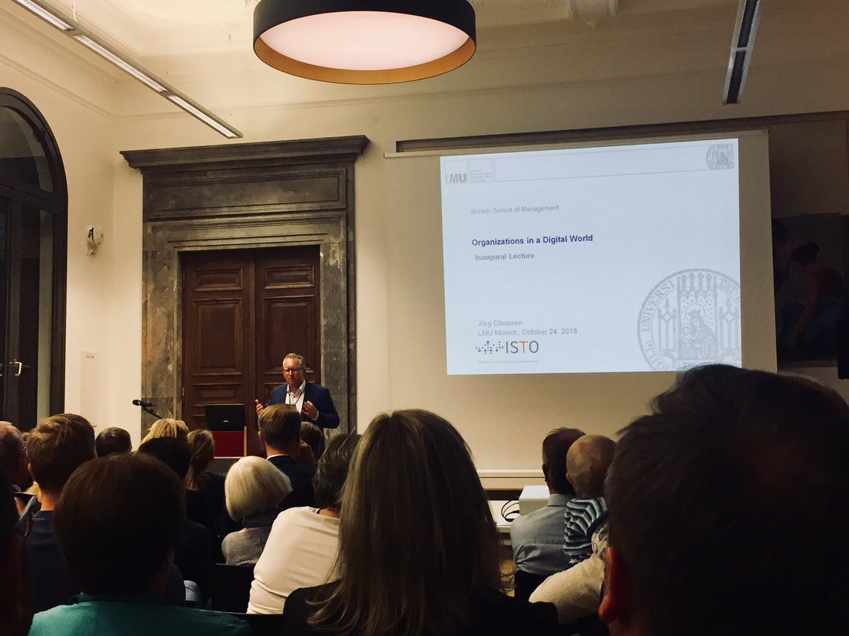 ISTO_LMU's tweet photo. Our dearest @joerg_claussen on his inaugural lecture on organizations in a digital world! We are very happy to have you @ISTO_LMU @LMU_Muenchen https://t.co/PuTbqkfXWh
