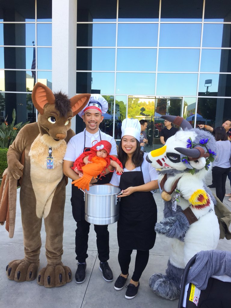 mrose_blizz's tweet photo. Bummed that I’m out of office for today’s Halloween festivities @LifeatBlizzard so here’s a throwback to last year’s celebration with my little lobster. #blizzlife https://t.co/SdSjmxkI1S
