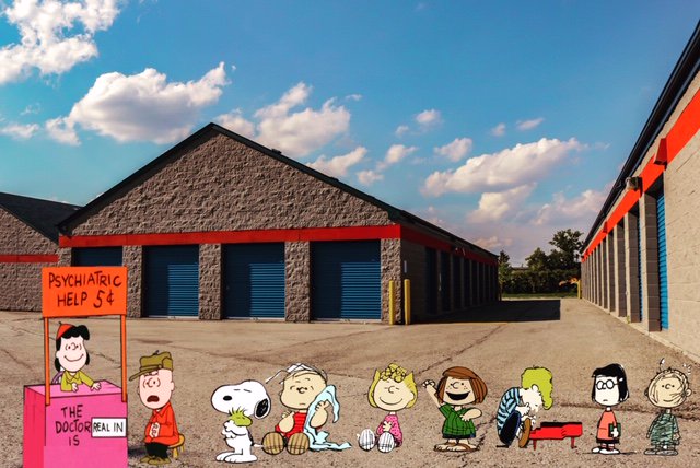 Storwell's tweet photo. The Doctor is in today - and there is a line up!
#CharlieBrown #Storwell #TorontoStorage https://t.co/OFOkahOxGO