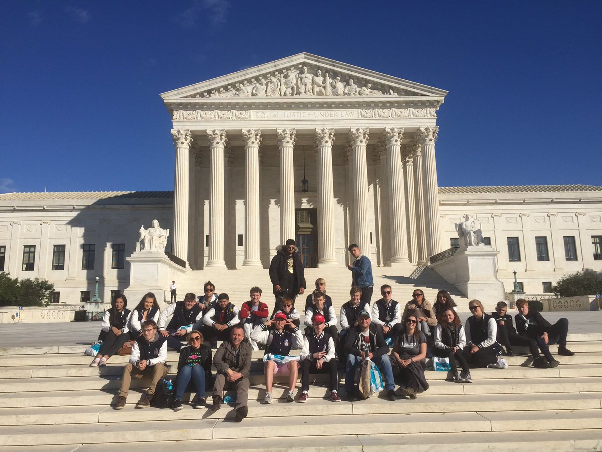 FulneckSchool's tweet photo. #aspireusa visited so many government buildings today. And more to come tomorrow. #usadventure #US #DC https://t.co/USHP7rTXNo