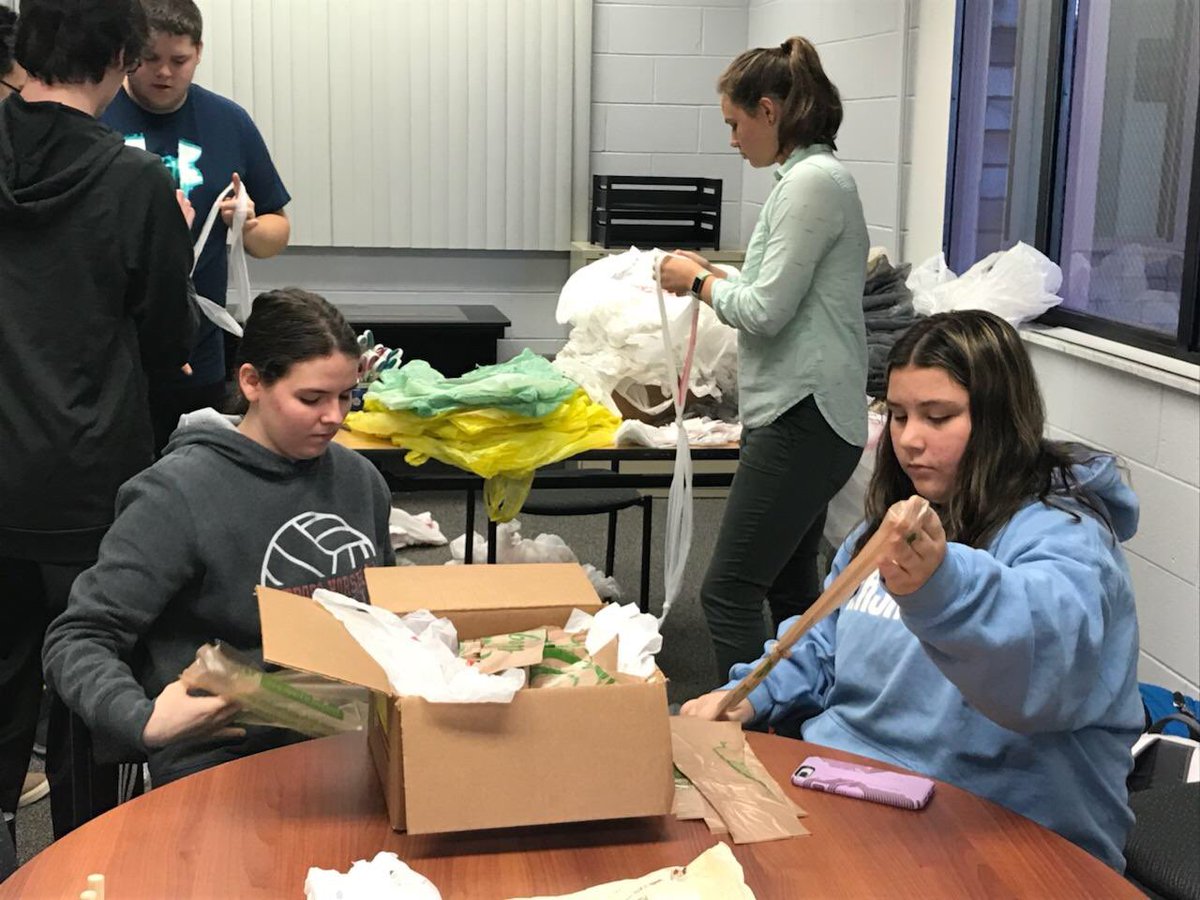 interacthh's tweet photo. Busy week for us Interacters! Yesterday we had a meeting with Kathy from the Hatboro Rotary to help design a float for the Hatboro Holiday Parade. Today was our weekly sleeping mat work session. We will have another tomorrow. And tomorrow night is the Halloween Bash @ the MCCC! https://t.co/H0hVVMOOed
