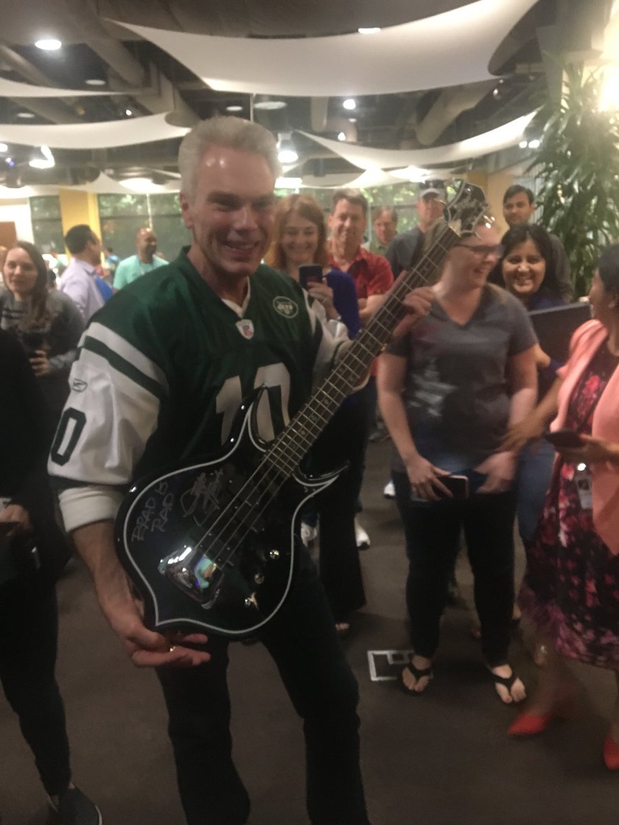 kleo675's tweet photo. I’d heard @IntuitBrad on YouTube. He‘s one of the main reasons I joined @Intuit. Today I had the opportunity to hear him talk in person &amp; I can confidently say I‘ve never met a leader so inspiring &amp; a human being so authentic. Brad’s vision &amp; leadership will be greatly missed! 🙏 https://t.co/ayMP1W9zXF