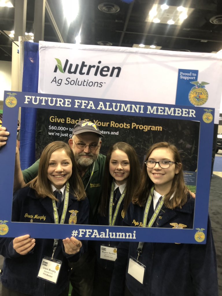 gmurph77's tweet photo. Finding my future in agriculture #AgExplorer #FFAJustOne https://t.co/4374bdOXsB