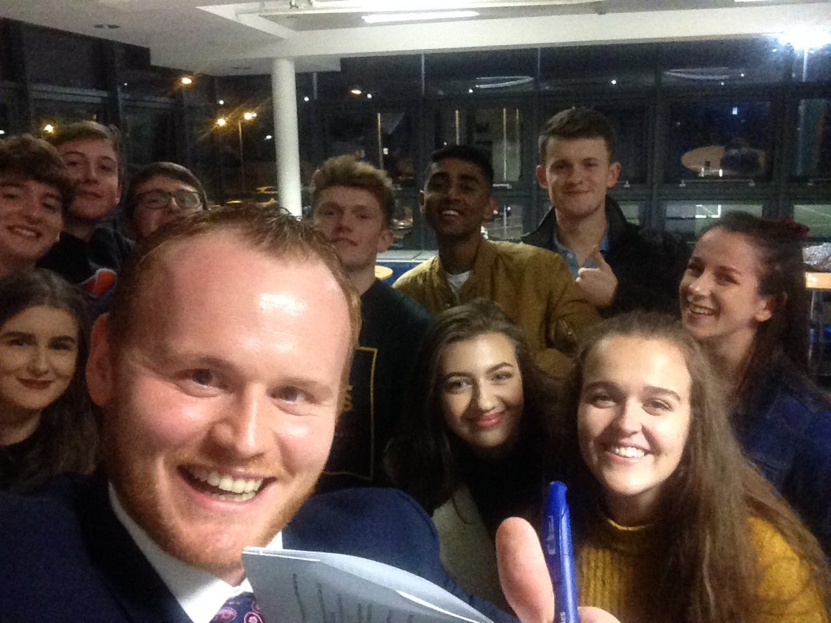 Archbishop6Form's tweet photo. Lovely evening celebrating living and learning at the Evening of Excellence at Archbishop.Congratulations to all those involved 🙏👍🎓 Mark9:23 https://t.co/zvv32T5ZRB