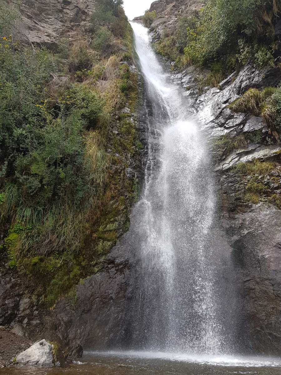 Hoy tuvimos una genial actividad outdoor junto a la familia Garmin en las Aguas de Ramón en la comuna de la Reina #garmin_chile. 🤩❤
