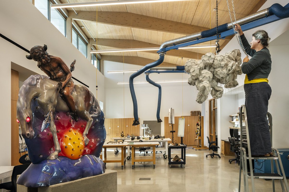 The Sarah Campbell Blaffer Foundation Center for Conservation by @LakeFlato bit.ly/2z0jjke https://t.co/vVc6qdLZzD