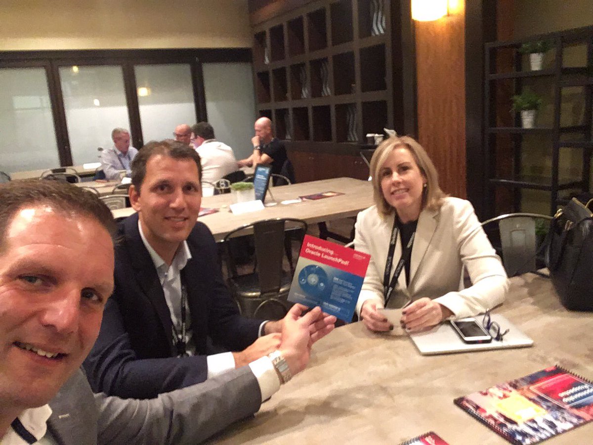 Diepenbas's tweet image. Driving CEI Oracle partner program to the next level with our partner Profource! Now quick to keynote!#oow18#emeapartners