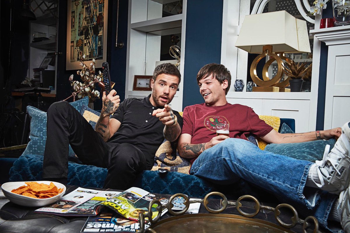Tune into <a href="/Channel4/">Channel 4</a> on Friday night from 7pm to watch me and <a href="/Louis_Tomlinson/">Louis Tomlinson</a> on #gogglebox for #StandUpToCancer. It’s for a cause that’s close to our hearts, so please give it a watch and donate ❤️