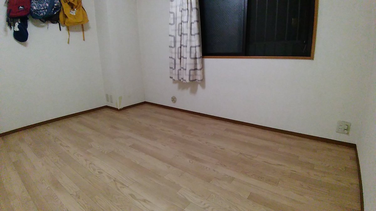 バロン設備 على تويتر マンション居室のカーペットからクッションフロアーへ貼替です カーペットを剥がすと廊下との段差が 11 下地調整を兼ねコンパネを入れ他後 管理組合の規定により防音性のあるl 45 遮音フロア を貼りました リフォーム サンゲツ 防音